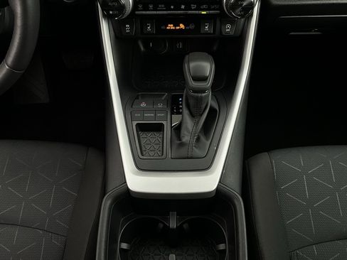 Used 2025 Toyota RAV4 XLE image 15