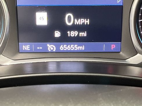 Used 2019 Chevrolet Equinox LT FWD image 16