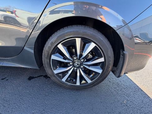 Used 2023 Honda Civic EX-L image 5