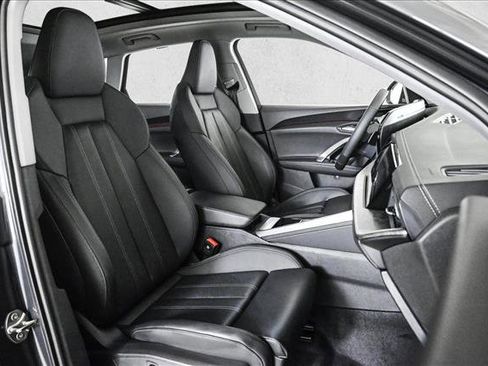 New 2025 Audi Q5 Premium Plus image 22