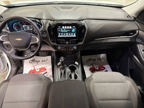 Used 2018 Chevrolet Traverse LT AWD/4WD image 2