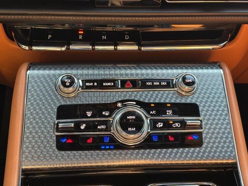 Certified 2024 Lincoln Aviator Black Label w/ Dynamic Handling Package AWD/4WD image 25