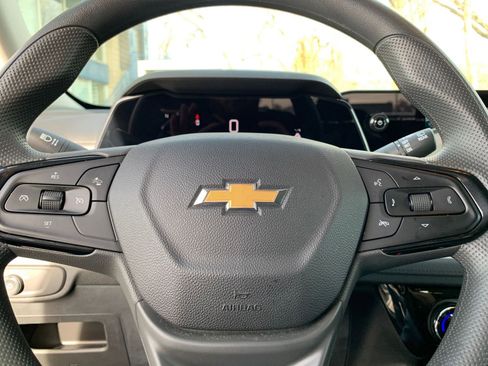 Used 2025 Chevrolet TrailBlazer LT image 25