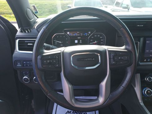 Used 2021 GMC Yukon Denali w/ Denali Premium Package image 20