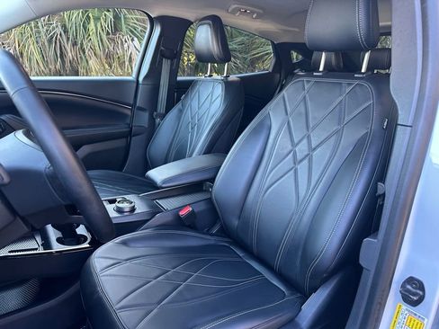 Used 2023 Ford Mustang Mach-E Select image 16