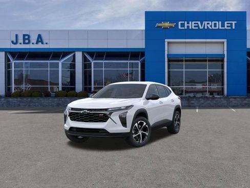 New 2026 Chevrolet Trax RS w/ Sunroof Package FWD image 8