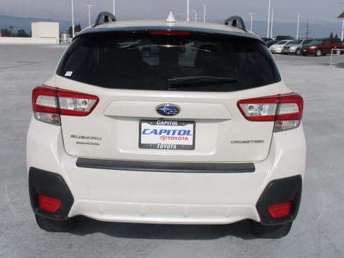 Used 2019 Subaru Crosstrek 2.0i Limited w/ Moonroof Package w/Navigation AWD/4WD image 4