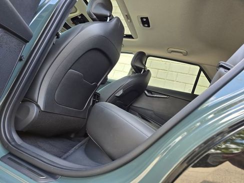 Used 2023 Kia Niro Wave w/ Wave Preserve Package FWD image 34