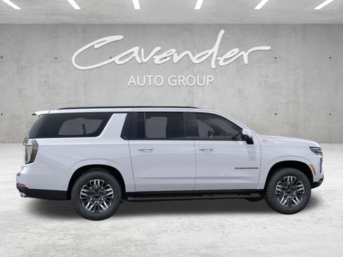 New 2026 Chevrolet Suburban Z71 AWD/4WD image 5