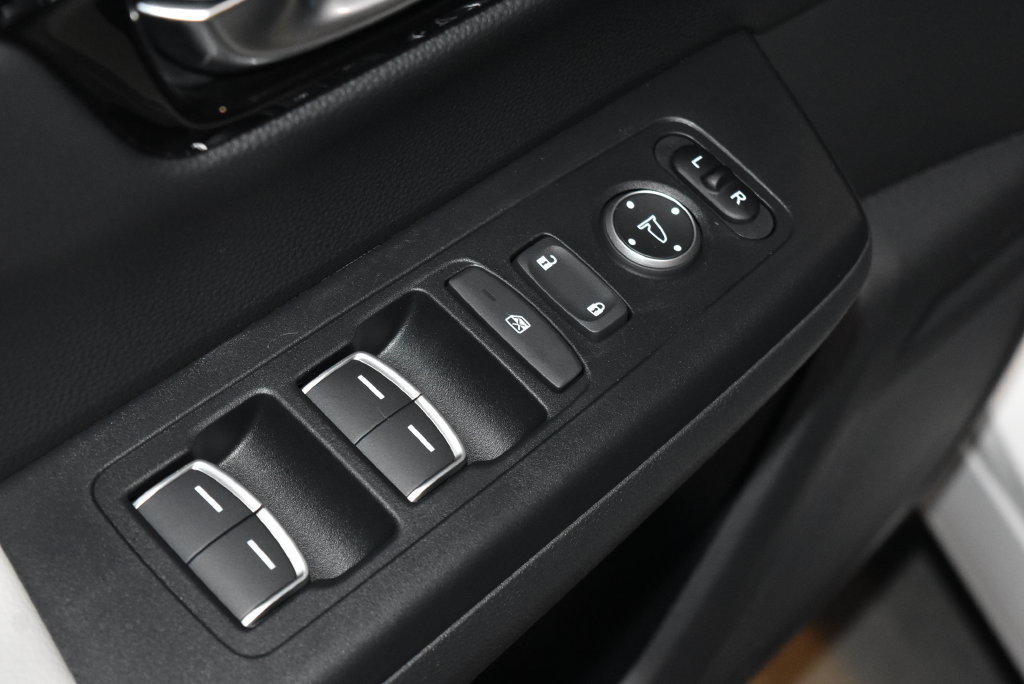 Used 2024 Honda CR-V EX-L image 6