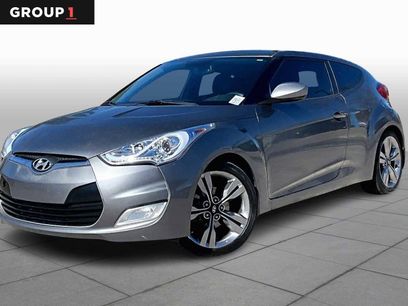 Used 2013 Hyundai Veloster w/ Style Pkg