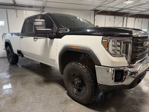 Used 2021 GMC Sierra 2500 4x4 Crew Cab w/ Fleet Convenience Package image 3