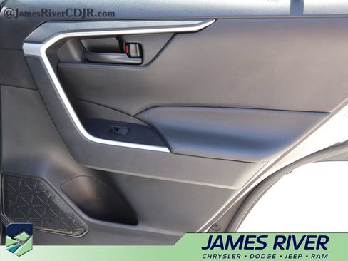 Used 2025 Toyota RAV4 LE FWD image 10