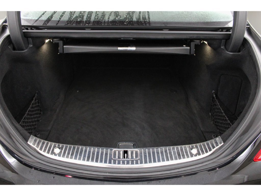 Used 2017 Mercedes-Benz S 550 Sedan image 30