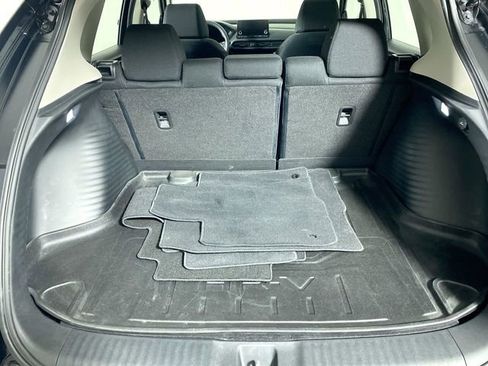 Certified 2023 Honda HR-V LX image 32