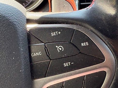 Used 2020 Jeep Grand Cherokee Trailhawk AWD/4WD image 16