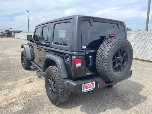 Used 2024 Jeep Wrangler Unlimited Sport AWD/4WD image 6