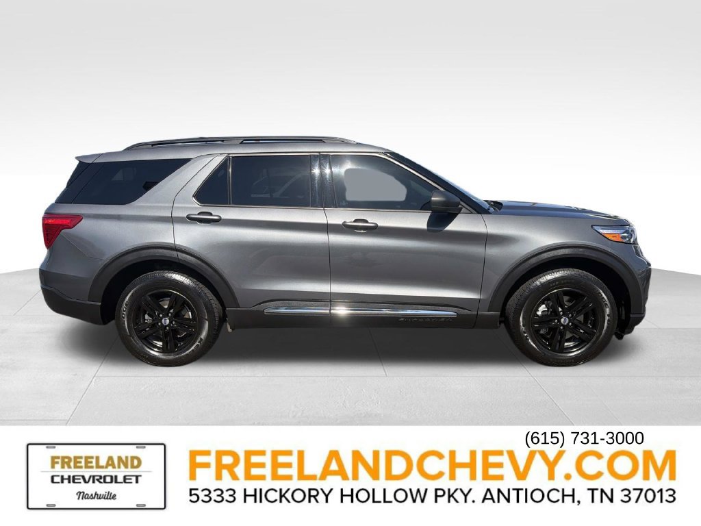 Used 2021 Ford Explorer XLT w/ Equipment Group 202A AWD/4WD image 2