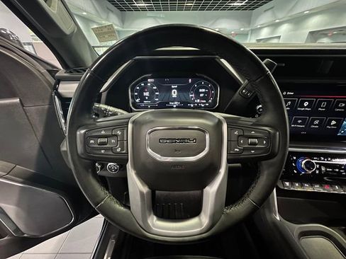 Used 2024 GMC Sierra 2500 Denali w/ Denali Reserve Package AWD/4WD image 17