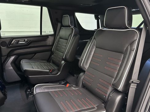 Used 2026 GMC Yukon AT4 Ultimate AWD/4WD image 16