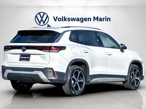 New 2026 Volkswagen Tiguan SE image 5