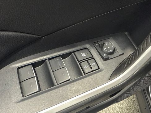 Used 2024 Toyota RAV4 XLE Premium AWD/4WD image 18