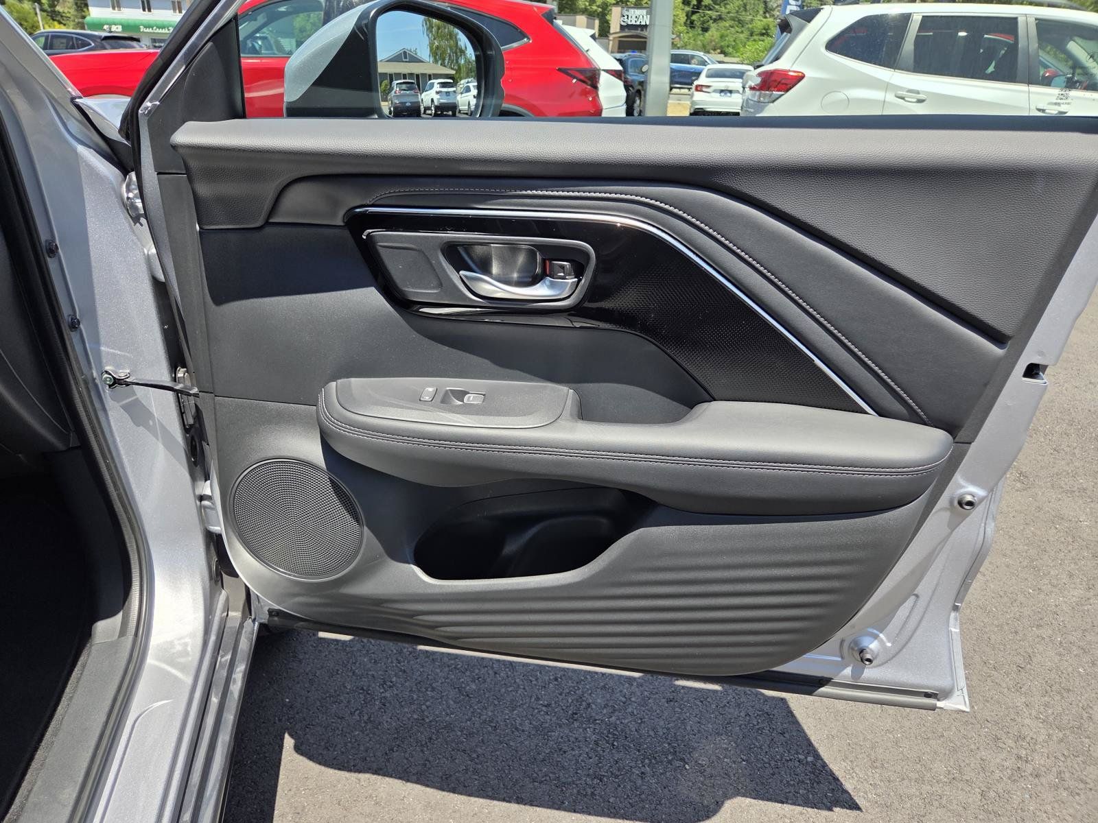 Used 2025 Acura ADX AWD image 22