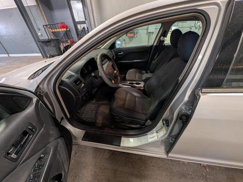 Used 2010 Ford Fusion SE FWD image 21