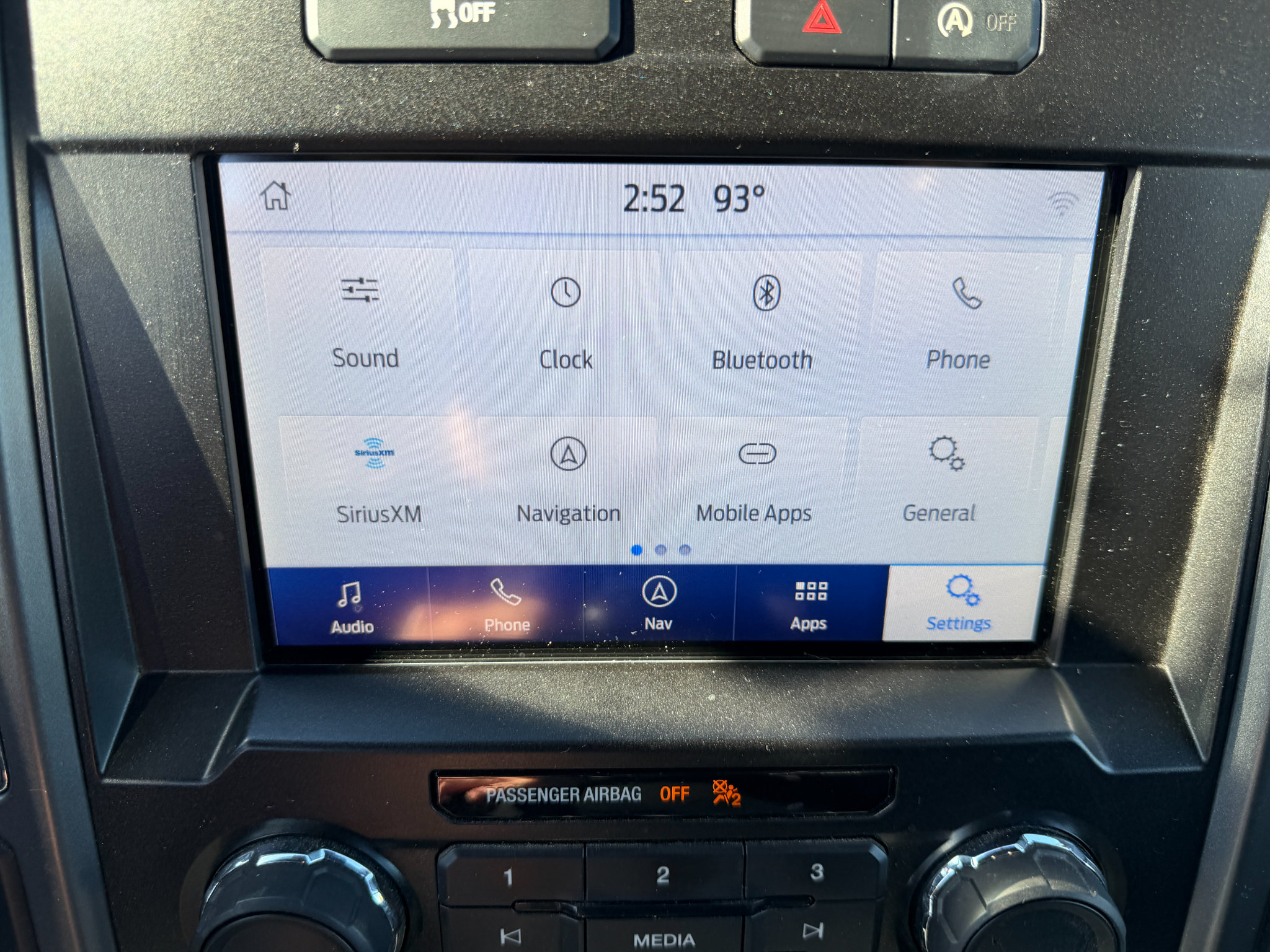 Used 2020 Ford F150 XLT w/ Equipment Group 302A Luxury AWD/4WD image 24