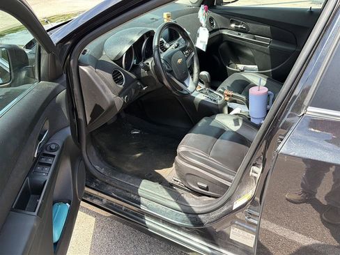 Used 2014 Chevrolet Cruze LT FWD image 5