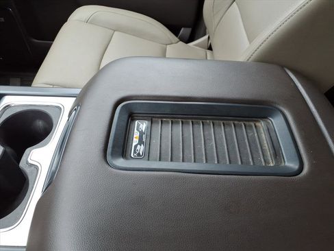 Used 2018 GMC Sierra 1500 SLT image 15