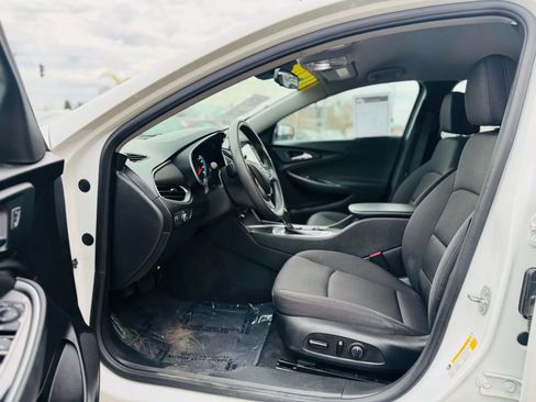 Used 2020 Chevrolet Malibu LS w/ Driver Confidence Package II image 10