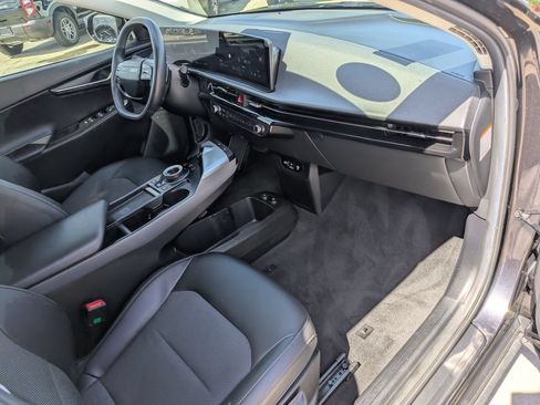 Certified 2025 Kia EV6 Light RWD image 8