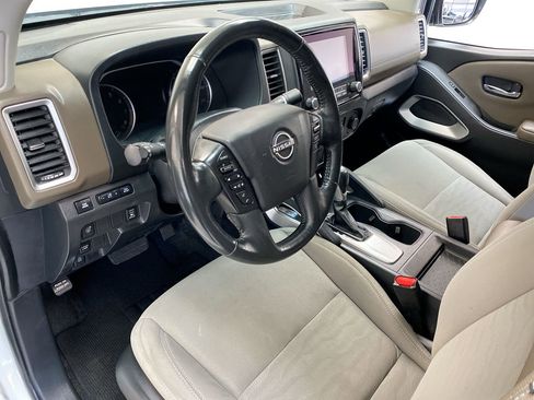 Used 2022 Nissan Frontier SV image 20