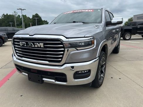 Used 2025 RAM 1500 Laramie AWD/4WD image 4