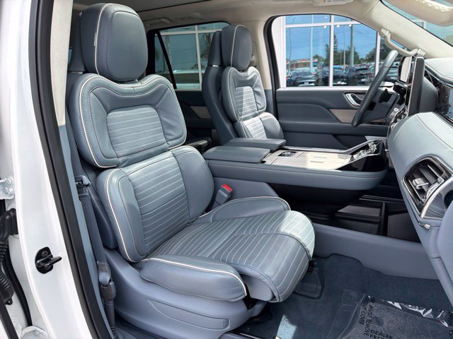 Used 2024 Lincoln Navigator Black Label AWD/4WD image 23