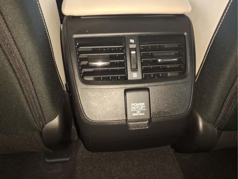 Certified 2018 Honda Clarity Plug-In Hybrid image 14