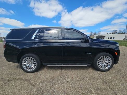 Used 2023 Chevrolet Tahoe High Country image 2