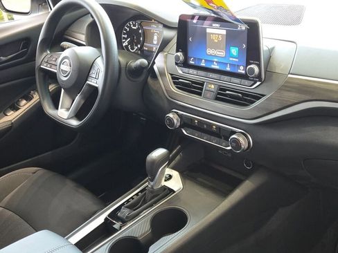 New 2026 Nissan Altima 2.5 SV FWD image 5