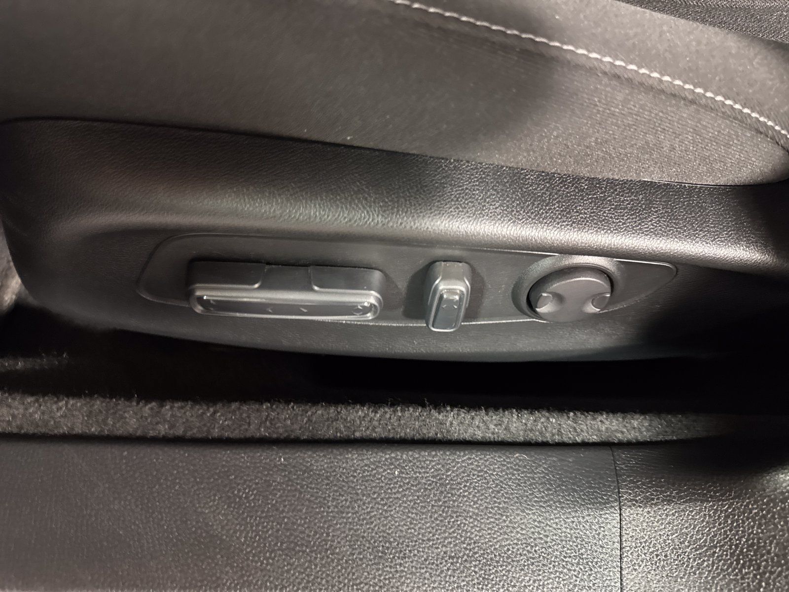 Used 2023 Honda Accord EX image 15