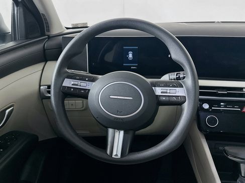 Used 2025 Hyundai Tucson SEL image 18