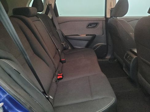 Used 2023 Nissan Rogue S AWD/4WD image 19