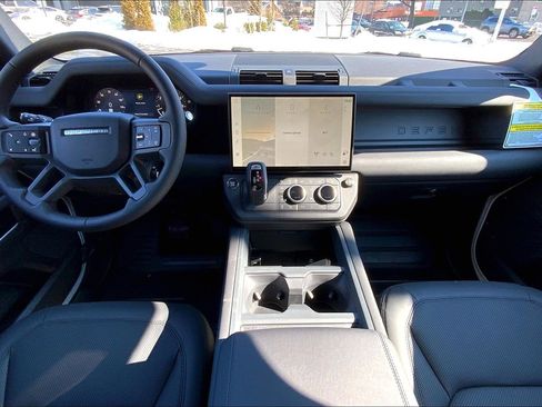 New 2026 Land Rover Defender 110 X-Dynamic SE image 5