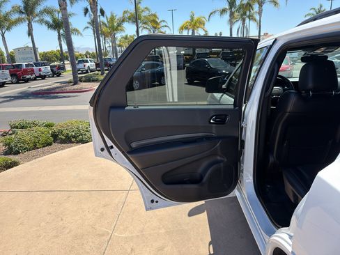 Used 2024 Dodge Durango GT AWD/4WD image 8