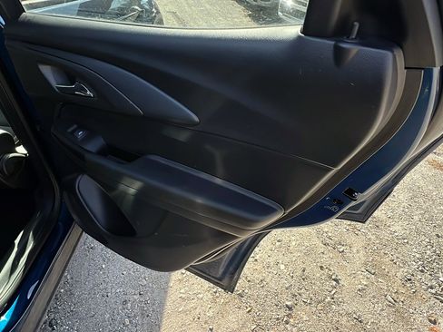 Used 2021 Chevrolet TrailBlazer LT w/ Convenience Package image 20