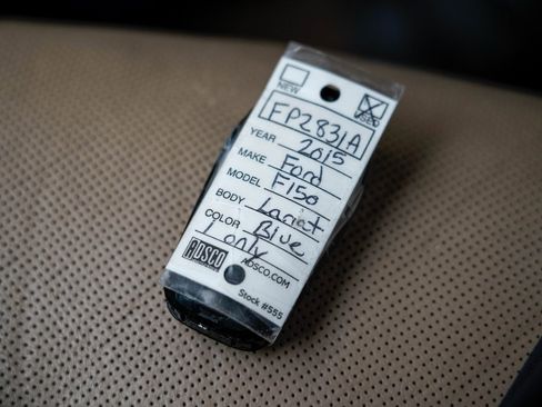 Used 2015 Ford F150 Lariat w/ Equipment Group 502A Luxury image 35