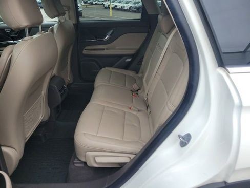 Certified 2024 Lincoln Corsair AWD image 20