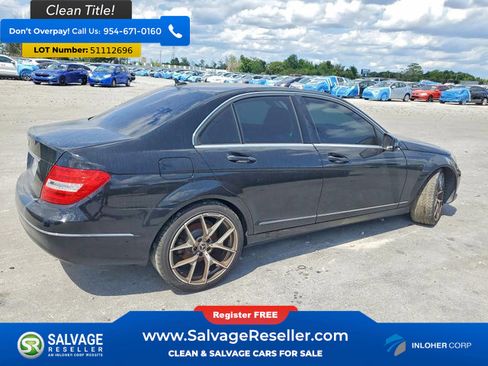 Used 2013 Mercedes-Benz C 250 Sedan w/ Premium 1 Pkg image 4