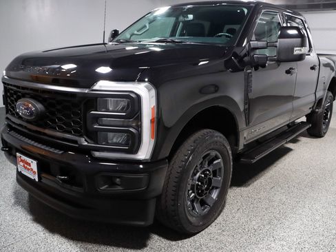 Used 2023 Ford F250 Lariat w/ Sport Appearance Package image 33