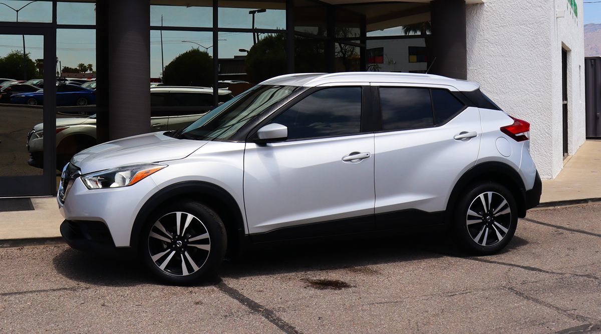Used 2018 Nissan Kicks SV FWD image 4